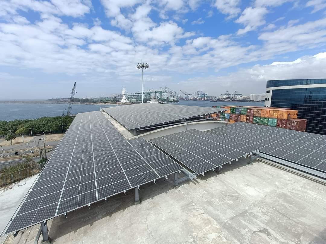 廠辦屋頂型太陽光電躉售系統-完工 (2).jpg