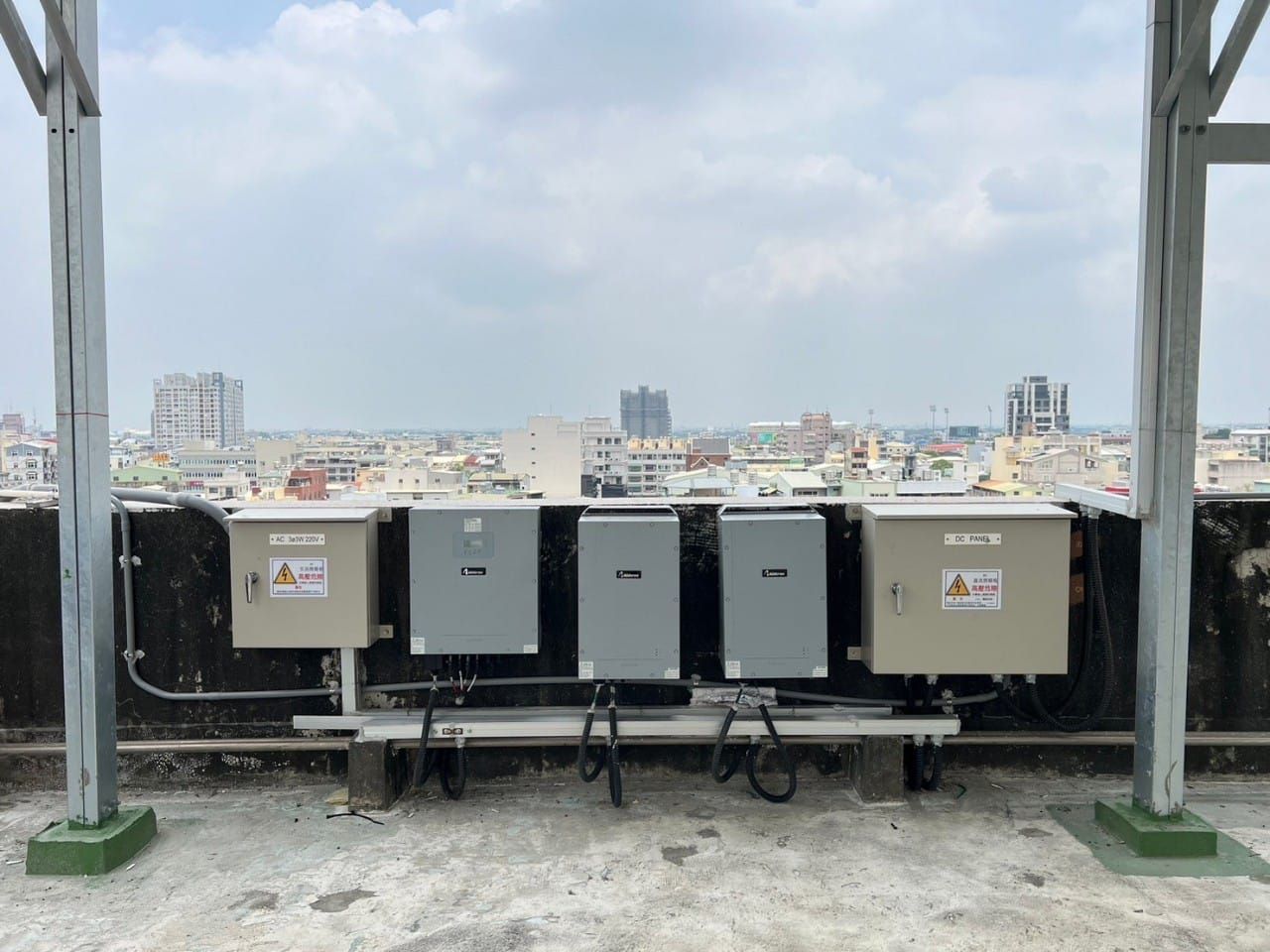 住商大樓屋頂型太陽光電躉售系統-完工 (4).jpg