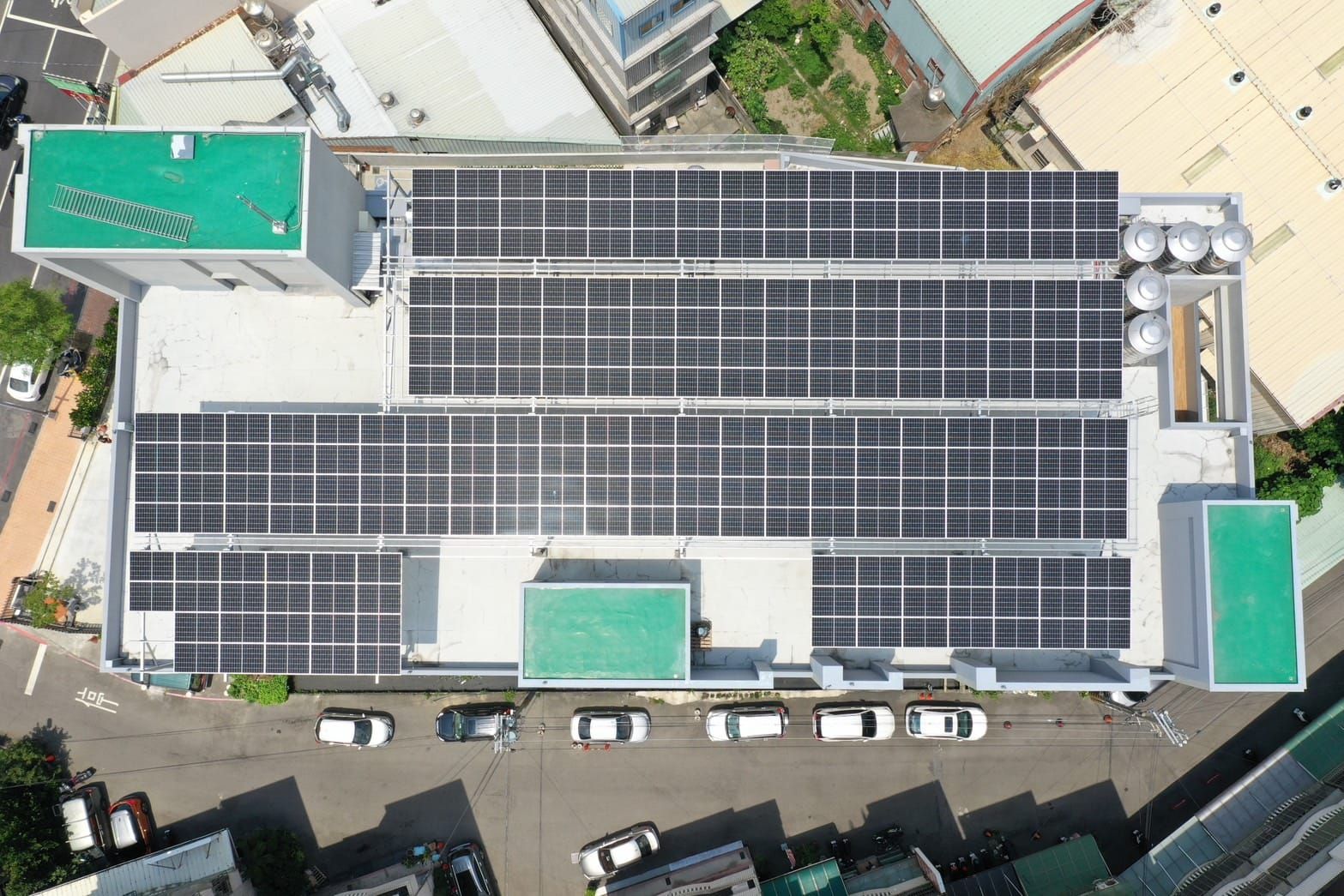 廠辦屋頂型太陽光電躉售系統-完工 (2).jpg