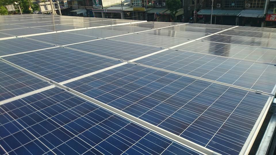 透天屋頂型太陽光電躉售系統-完工.jpg