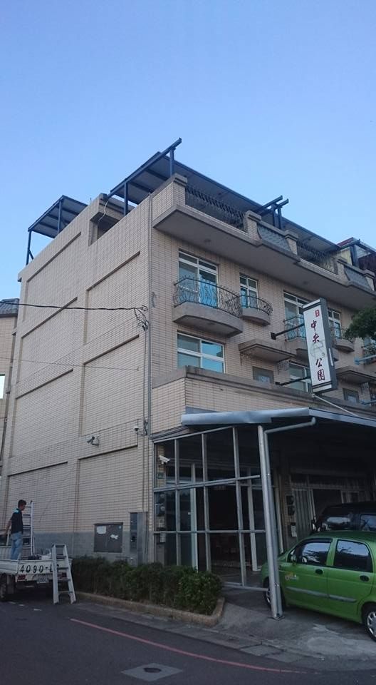 透天屋頂型太陽光電躉售系統-完工 (3).jpg