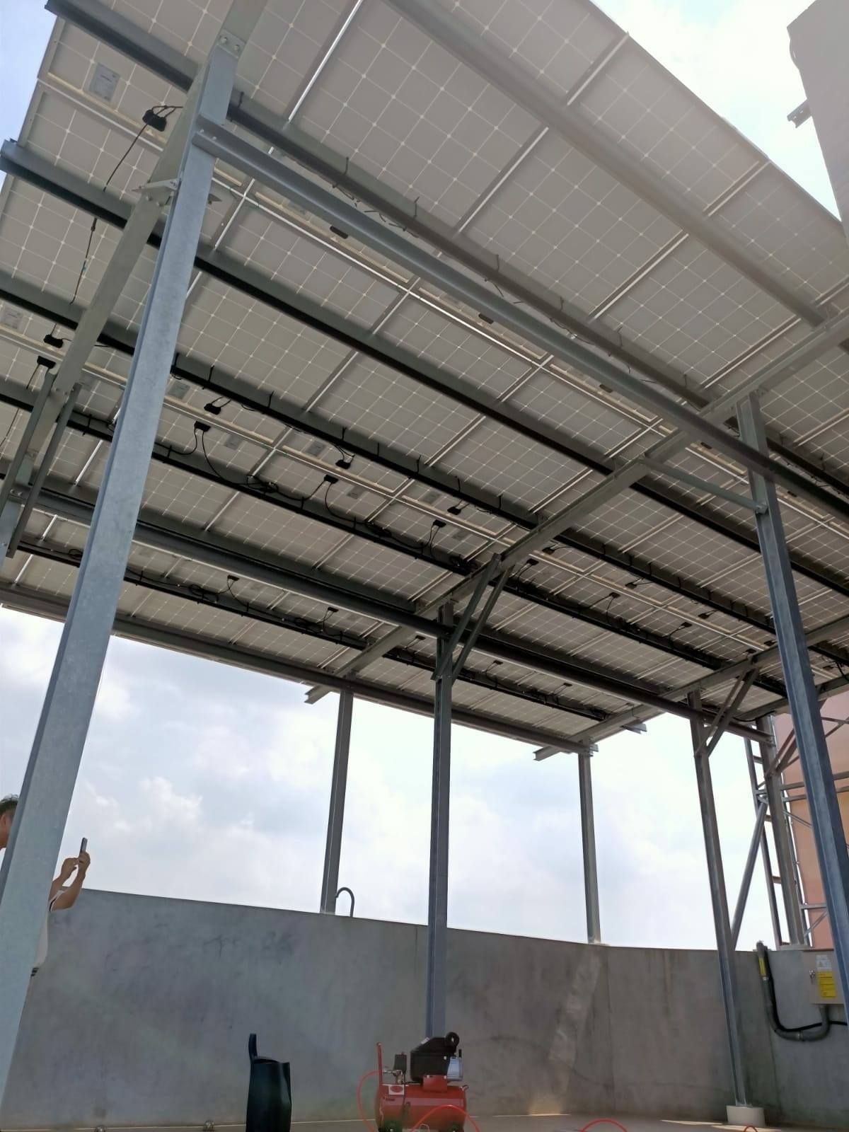 透天屋頂型太陽光電躉售系統-完工 (3).jpg