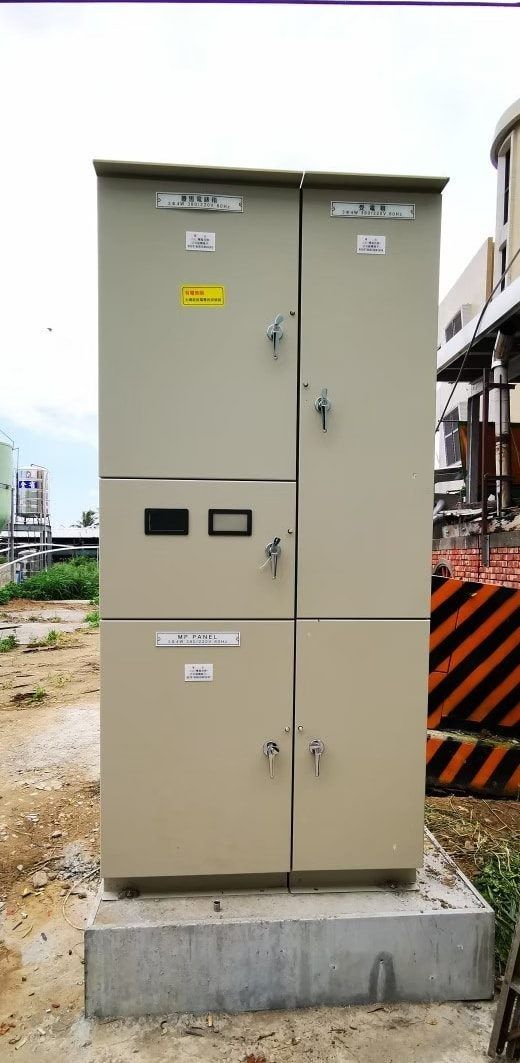 畜舍屋頂型太陽光電躉售系統-完工 (3).jpg