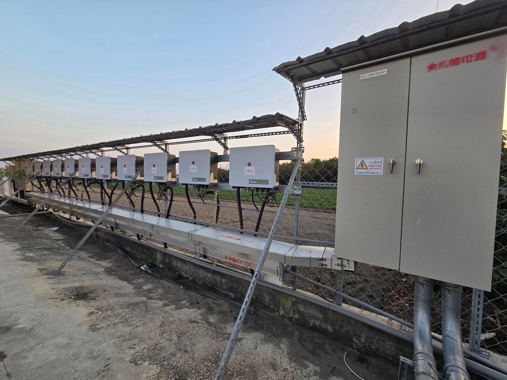 畜舍屋頂型太陽光電躉售系統-完工~14.jpg