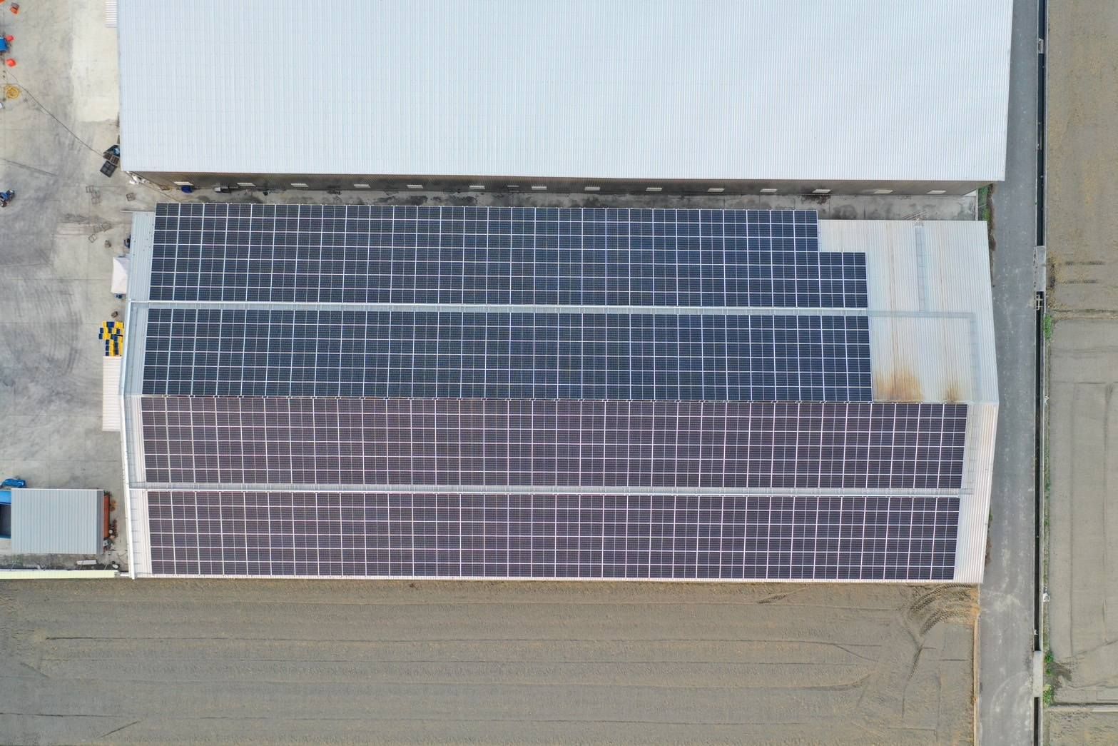 畜舍屋頂型太陽光電躉售系統-完工~13.jpg